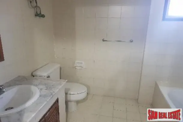 Le Premier - Spacious Three Bedroom, Four Bath Condo for Rent in Thong Lo 2
