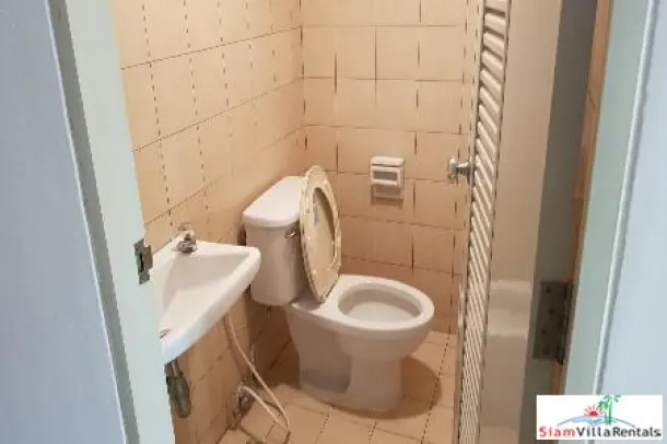 INSAF Tower Sukhumvit 13 - Centrally Located Two Bedroom Condo Plus Maids Room near BTS Nana 3