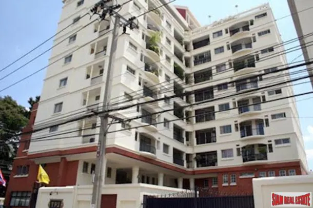 TPJ Condominium - Pet Friendly Extra Large Three Bedroom for Rent in Phrom Phong 4