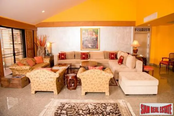 Baan Sukhumvit - Elegant Top Floor Living in this Spacious Three Bedroom Condo at Sukhumvit Soi 36 2
