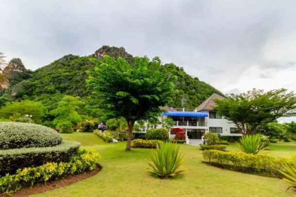 5-bed Villa for sale in North Hua Hin — 5-bedroom villa · North Hua Hin