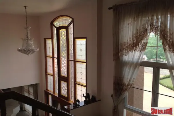 Kritsadanakorn 25 - Four Bedroom Golf Course Villa for Sale in the Thanont Golf View and Sports Club 2
