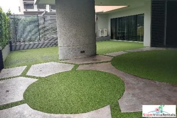 INSAF Tower Sukhumvit 13 - Large Three Bedroom Plus Maids Room near BTS Nana 3