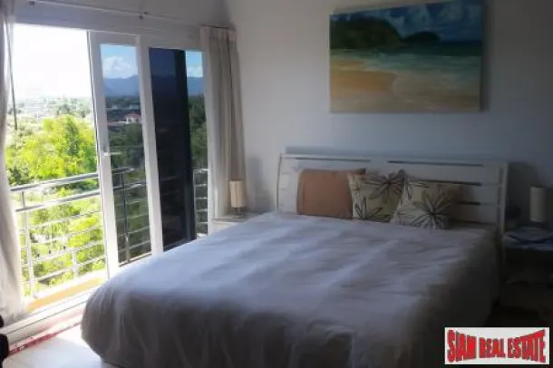 Top Floor Two Bedroom Two Bath Seaview Condo in Hua Hin 4