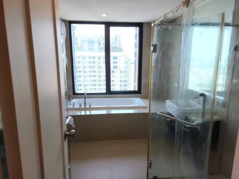 Villa Asoke Condominium I 4 Bed 4 Bath City View in Asoke 2