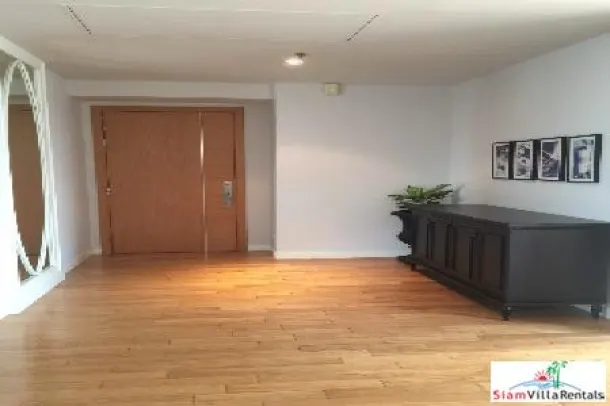 Millennium Residence Bangkok - Deluxe Two Bedroom + Office with Great City Views at Sukhumvit Soi 20 3