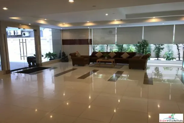G.M. Height - Pet friendly Large Corner Three Bedroom Condo for Rent on Sukhumvit 22 4