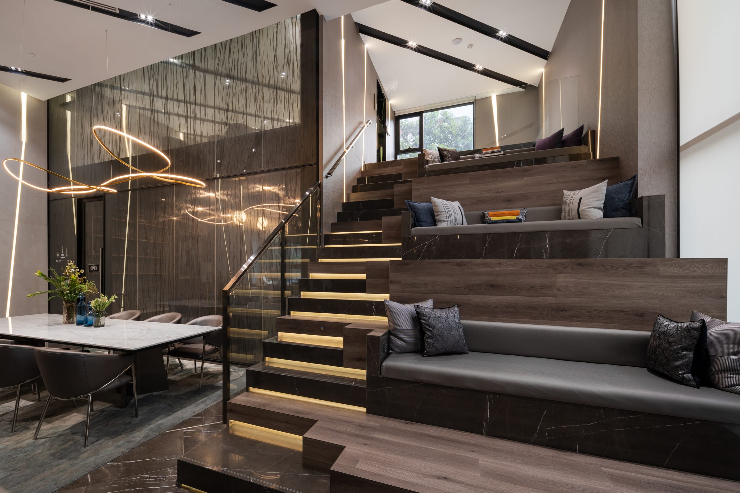 1 Bedroom Walk-in Closet, 29 sq.m. — Hampton Residence Phayathai (Park Origin Phayathai) | Hotel Residence near BTS Phaya Thai / Airport Rail Link 5