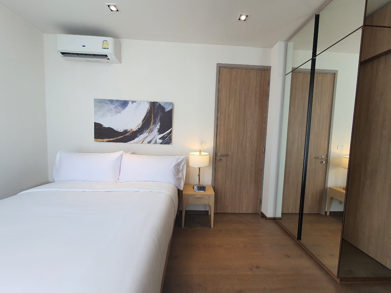 1 Bedroom with Bathtub, 40 sq.m. — Hampton Residence Next to Emporium (Park Origin Phrom Phong) | Hotel Residence near BTS Phrom Phong 3