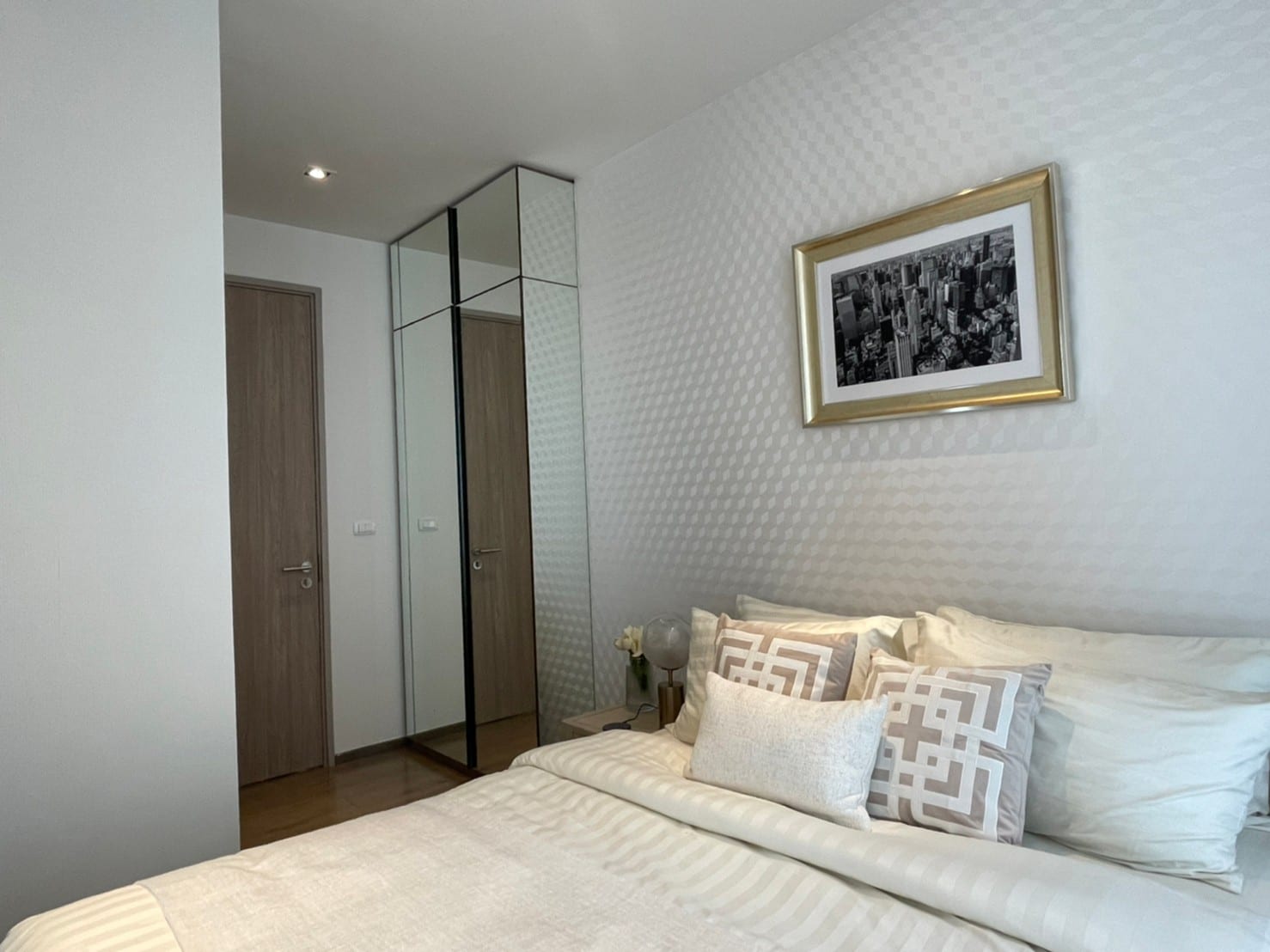 2 Bedroom with Bathtub, 56 sq.m. — Hampton Residence Next to Emporium (Park Origin Phrom Phong) | Hotel Residence near BTS Phrom Phong 6